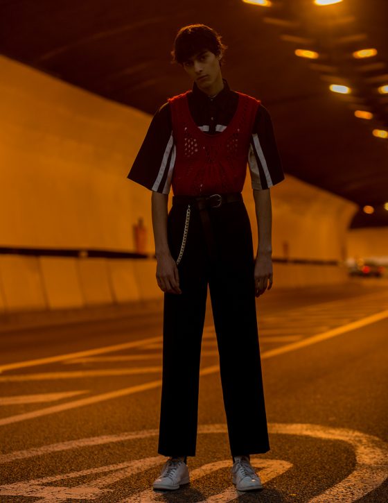 Shirt Wrangler, yop Japper, trousers Sandro, sneakers Adidas x Raf Simons.