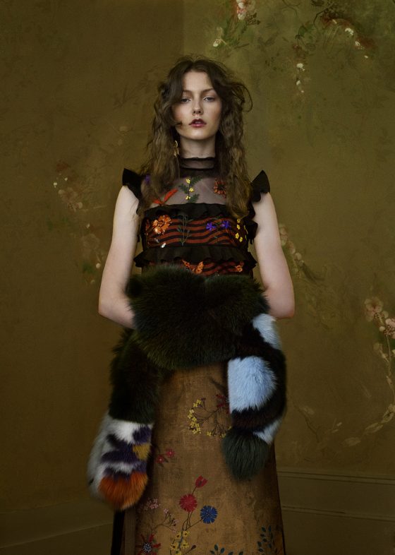 Dressing & stole Gucci, earring Marni