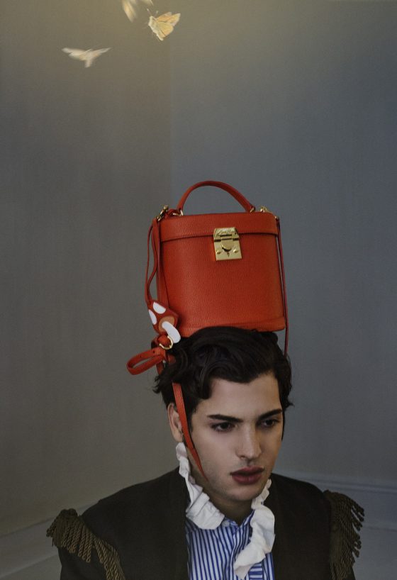Bag Mark Cross, shirt & jacket Burberry
