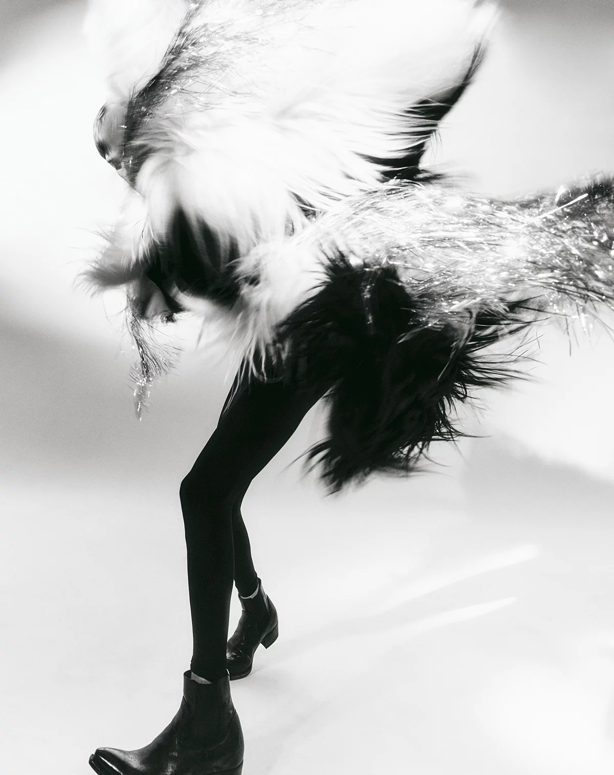 Daniel, Frederic, Gaia, Kate, Naomi, Yeray — photographie Bruno + Nico Van Mossevelde