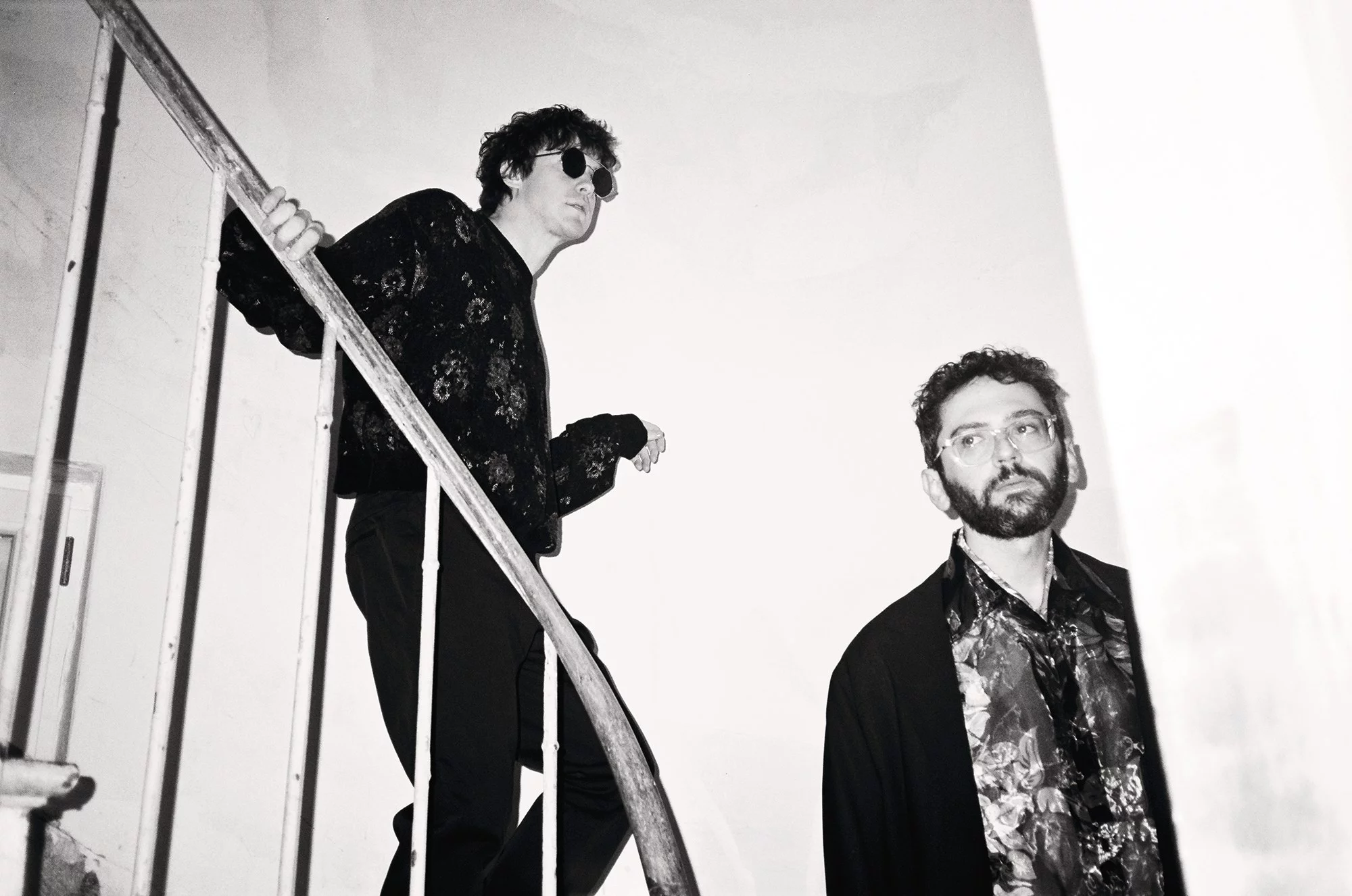 MGMT — Little Dark Age — Écoute Chérie